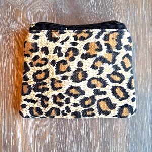 🙃6/$10 Leopard Coin Purse